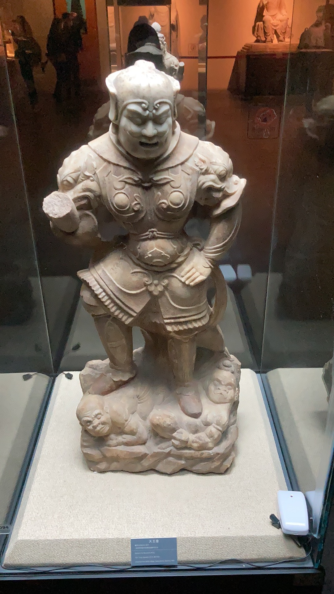 唐代天王护法像